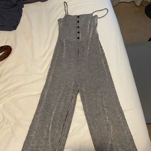 Black & white jumper